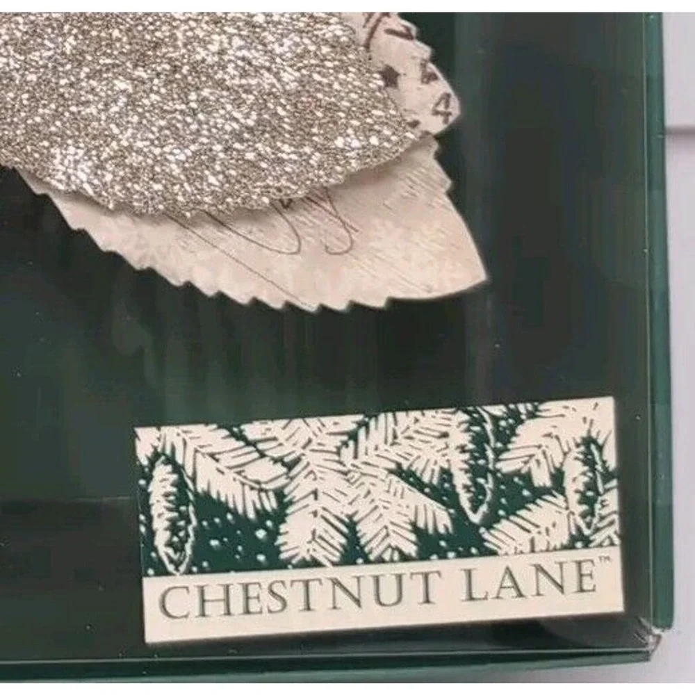 Poinsettia Christmas Ornaments Set of 2 Clip On Gold Cream Paper Glitter NEW NWT